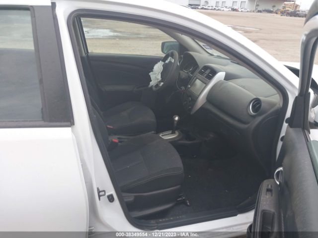 Photo 4 VIN: 3N1CN7AP2KL802870 - NISSAN VERSA 