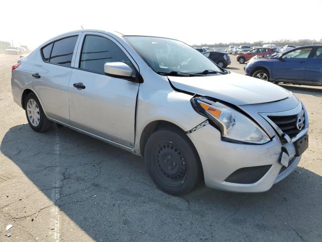 Photo 3 VIN: 3N1CN7AP2KL824111 - NISSAN VERSA S 