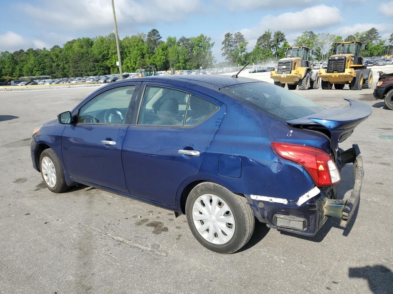 Photo 1 VIN: 3N1CN7AP2KL830586 - NISSAN VERSA 