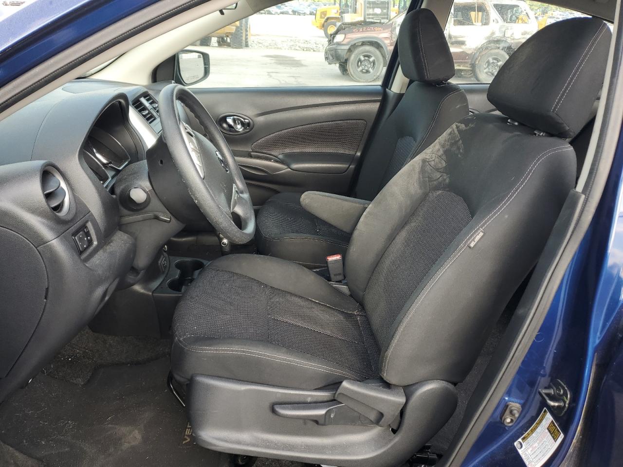 Photo 6 VIN: 3N1CN7AP2KL830586 - NISSAN VERSA 