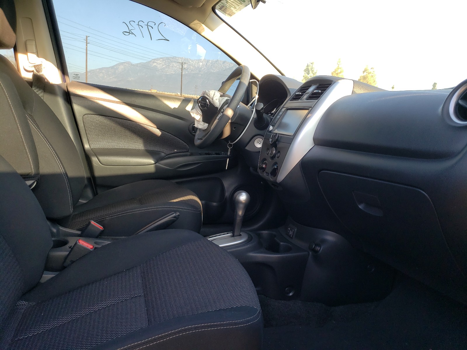 Photo 4 VIN: 3N1CN7AP2KL840647 - NISSAN VERSA S 