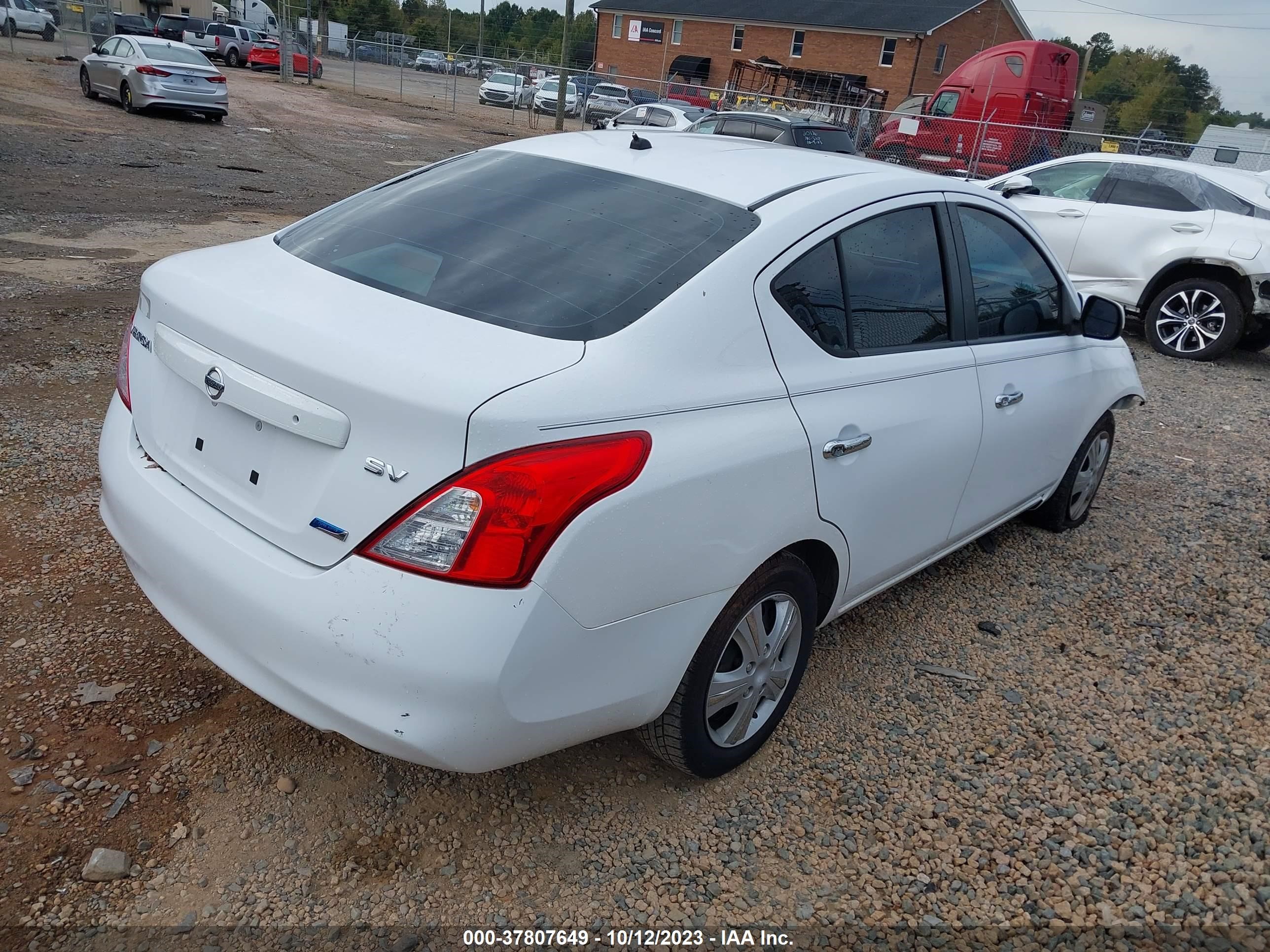 Photo 3 VIN: 3N1CN7AP3CL836950 - NISSAN VERSA 