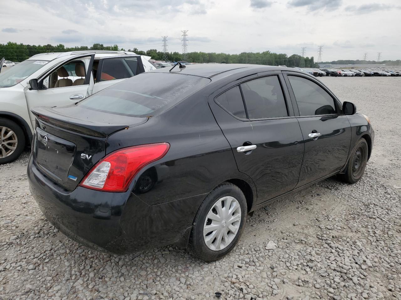 Photo 2 VIN: 3N1CN7AP3DL839705 - NISSAN VERSA 