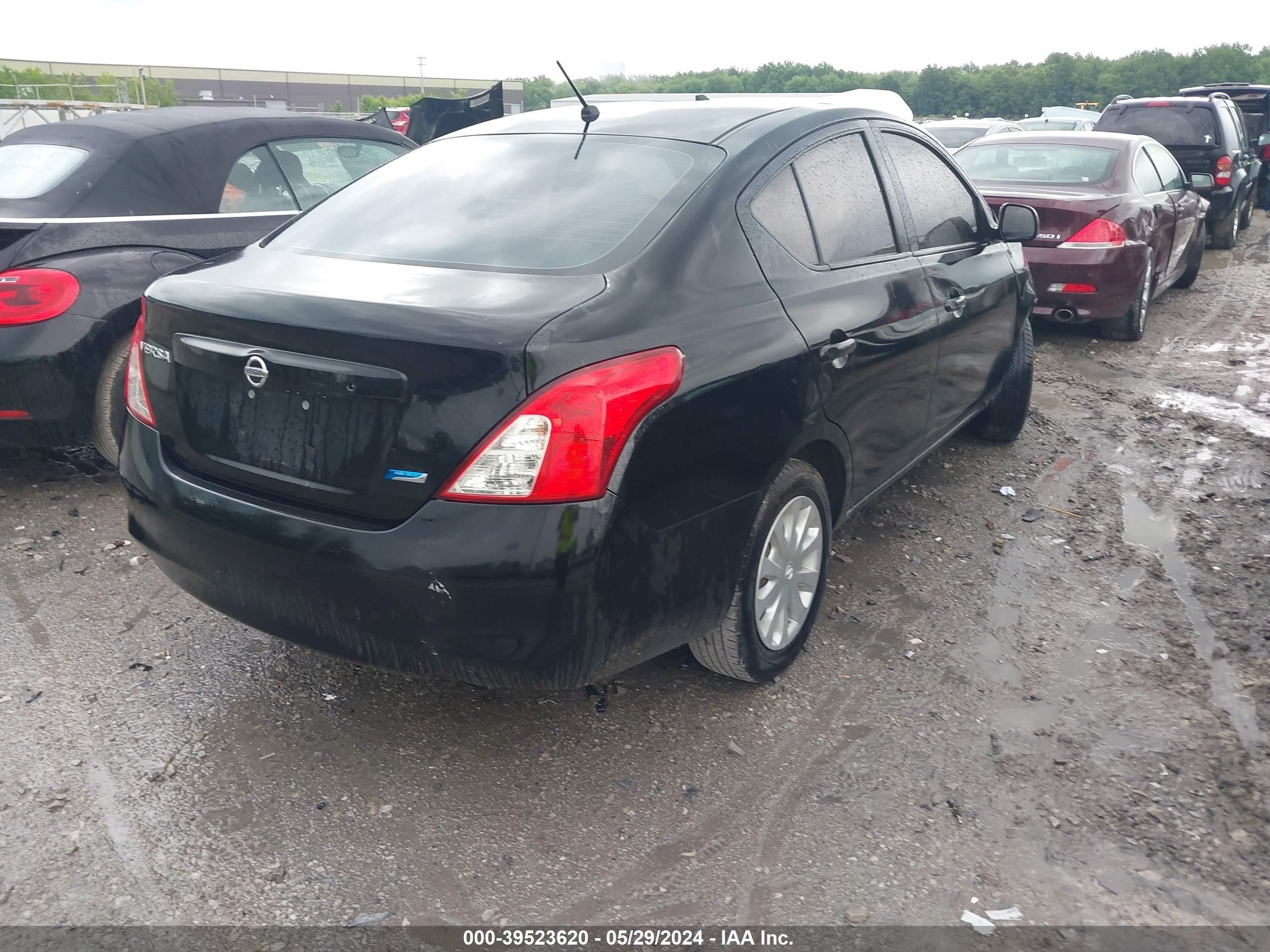 Photo 3 VIN: 3N1CN7AP3EL834120 - NISSAN VERSA 