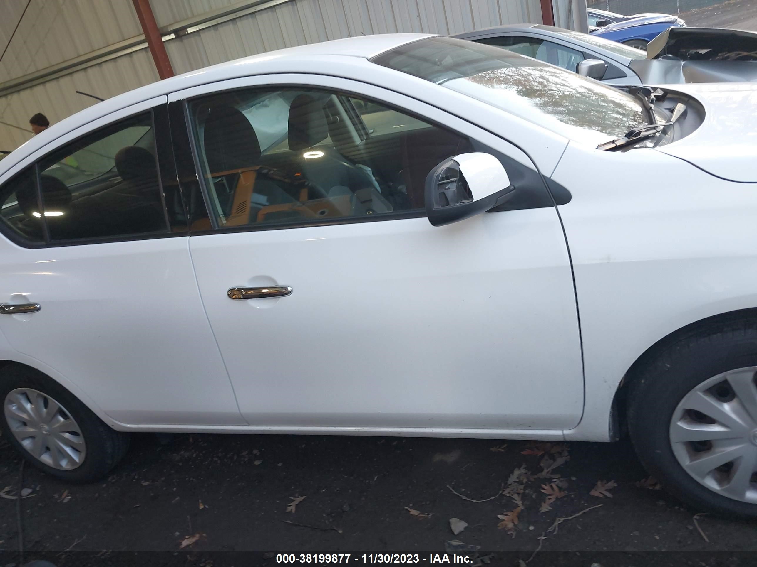 Photo 12 VIN: 3N1CN7AP3EL844985 - NISSAN VERSA 