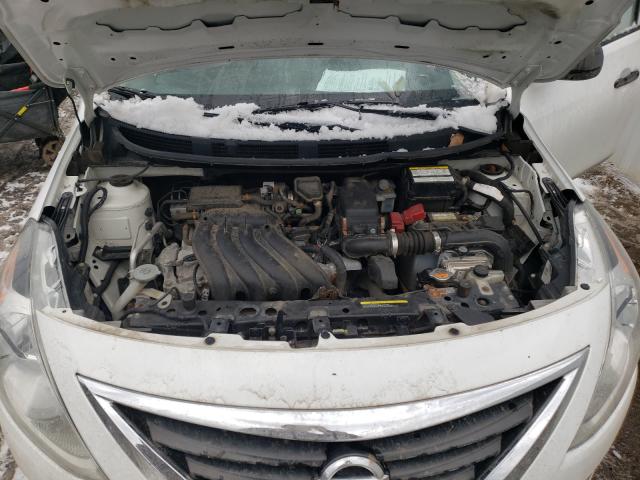 Photo 6 VIN: 3N1CN7AP3FL859911 - NISSAN VERSA S 