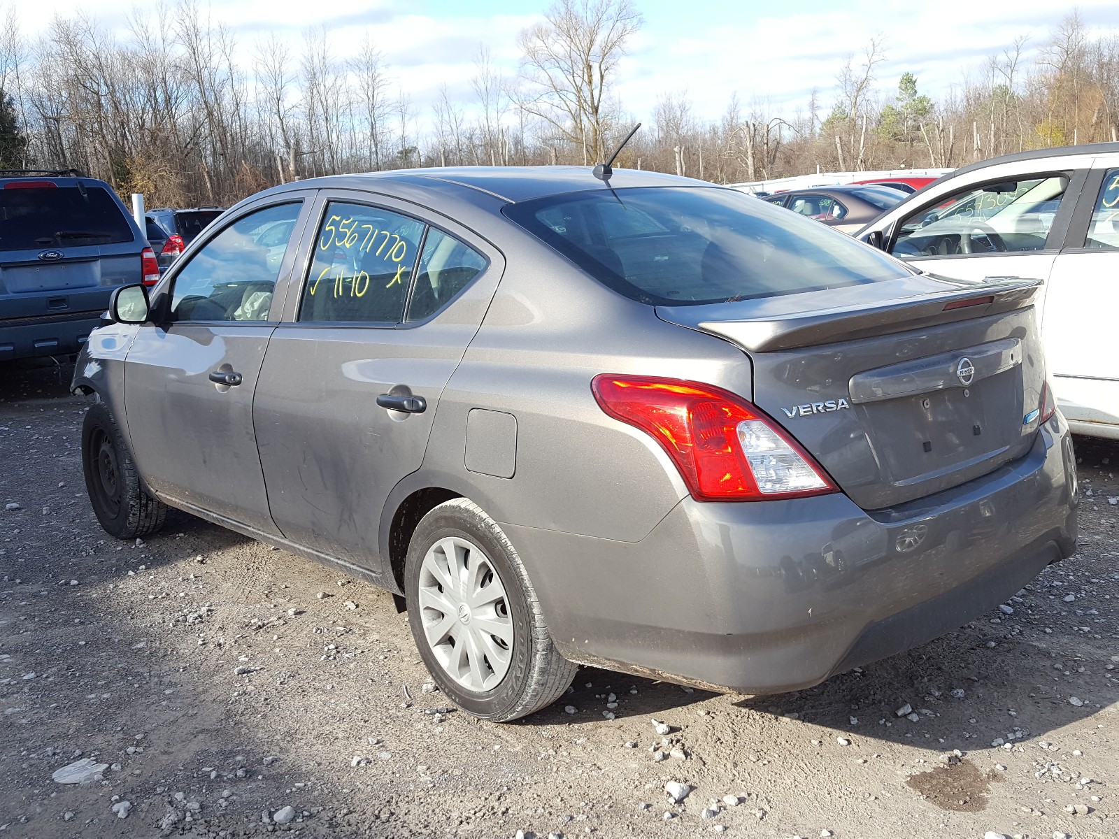 Photo 2 VIN: 3N1CN7AP3FL866728 - NISSAN VERSA 