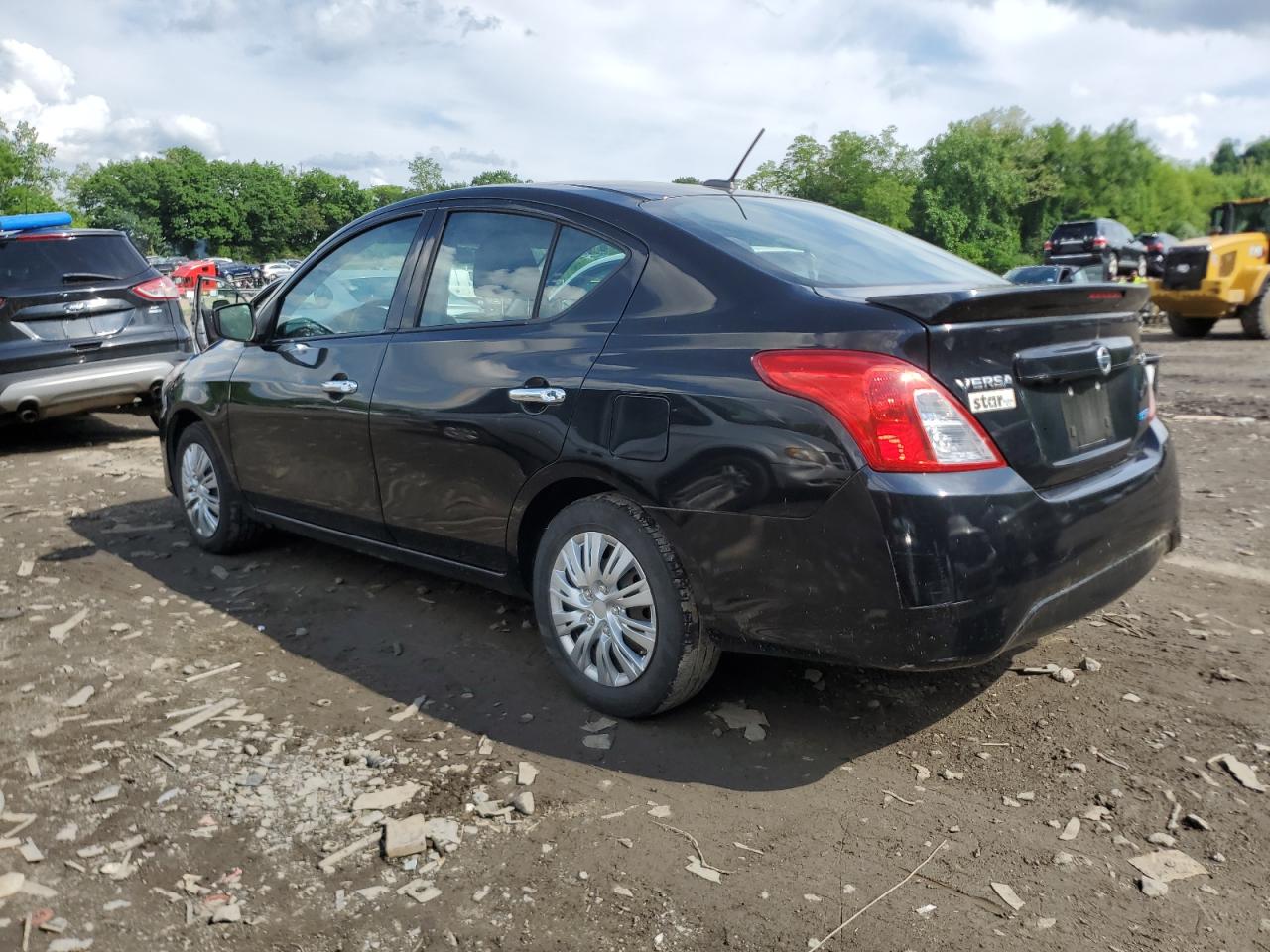 Photo 1 VIN: 3N1CN7AP3FL893167 - NISSAN VERSA 