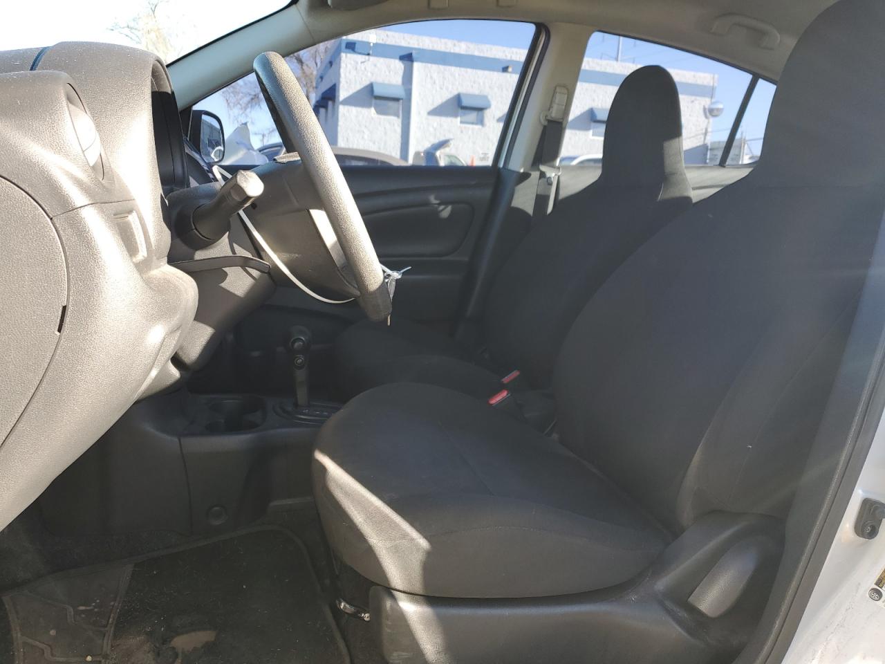 Photo 6 VIN: 3N1CN7AP3FL906466 - NISSAN VERSA 