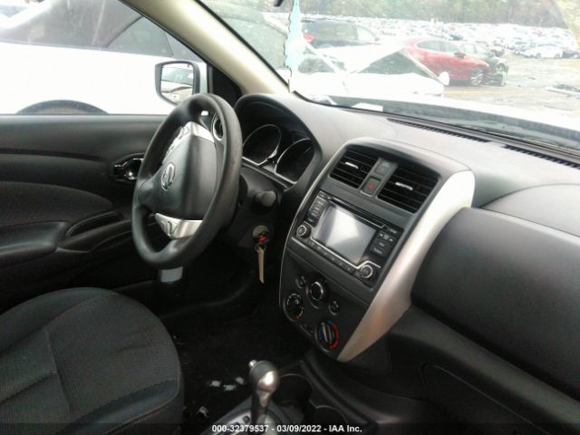 Photo 4 VIN: 3N1CN7AP3FL949690 - NISSAN VERSA 