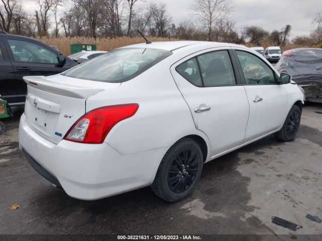 Photo 3 VIN: 3N1CN7AP3GL813593 - NISSAN VERSA 