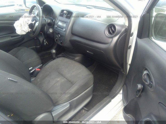 Photo 4 VIN: 3N1CN7AP3GL886155 - NISSAN VERSA 