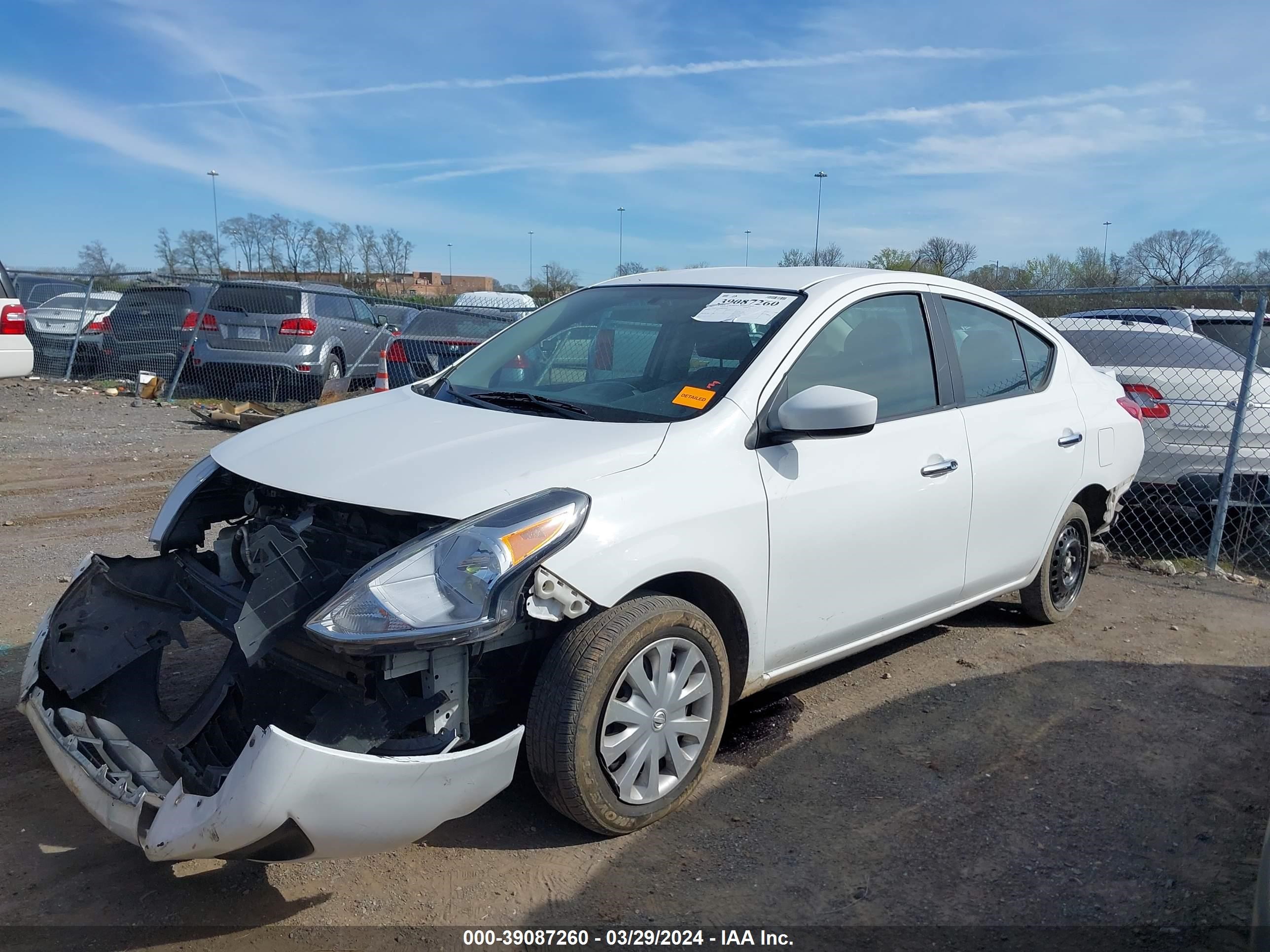 Photo 1 VIN: 3N1CN7AP3HK441681 - NISSAN VERSA 