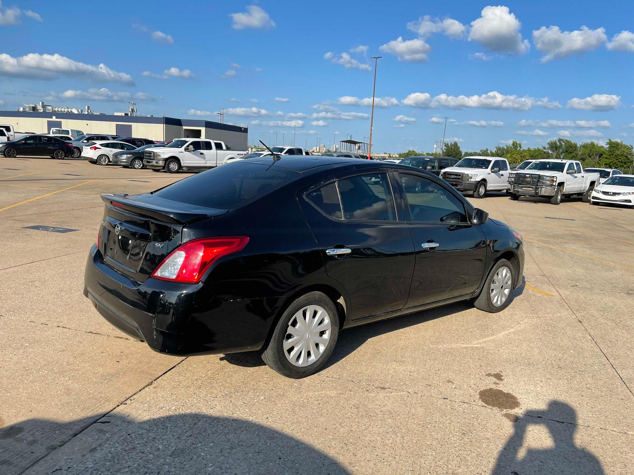 Photo 3 VIN: 3N1CN7AP3HL860298 - NISSAN VERSA S 