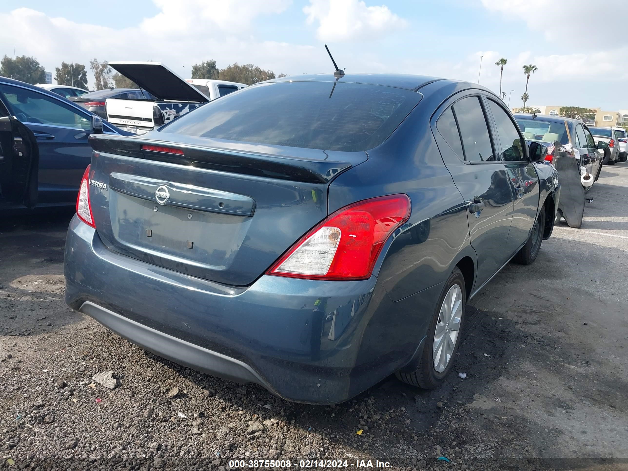 Photo 3 VIN: 3N1CN7AP3HL864612 - NISSAN VERSA 