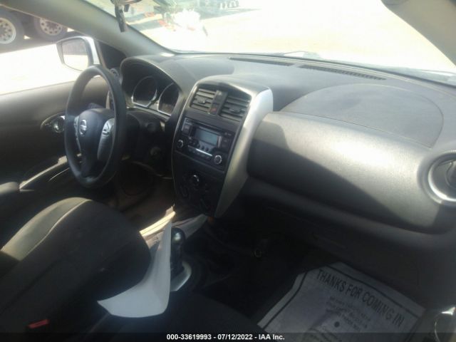 Photo 4 VIN: 3N1CN7AP3JL802942 - NISSAN VERSA SEDAN 