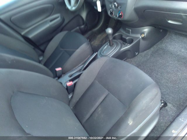 Photo 4 VIN: 3N1CN7AP3JL806070 - NISSAN VERSA SEDAN 