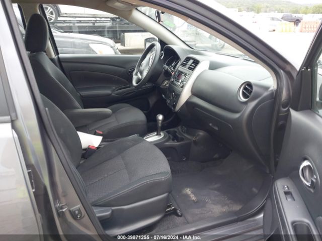 Photo 4 VIN: 3N1CN7AP3JL815867 - NISSAN VERSA 