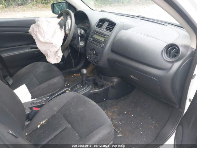 Photo 4 VIN: 3N1CN7AP3JL835164 - NISSAN VERSA 