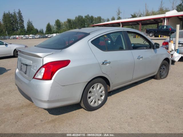 Photo 3 VIN: 3N1CN7AP3JL843698 - NISSAN VERSA 