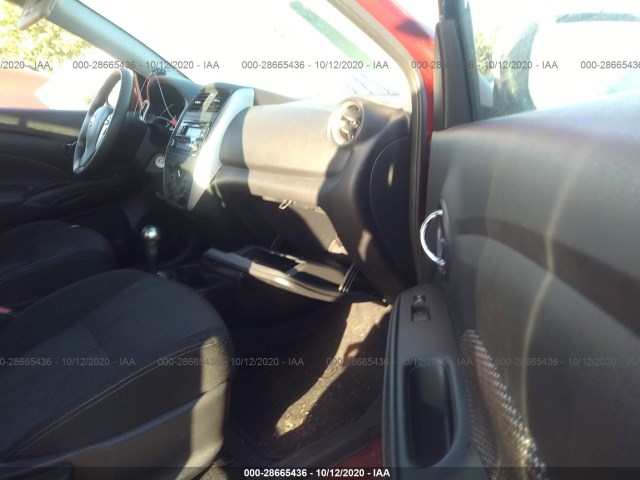 Photo 4 VIN: 3N1CN7AP3JL856404 - NISSAN VERSA SEDAN 