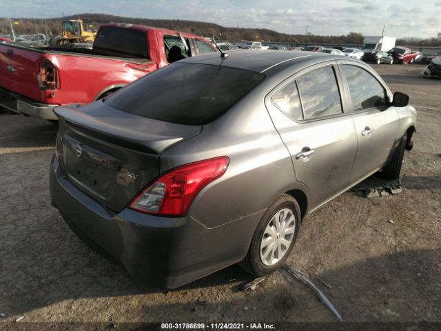 Photo 3 VIN: 3N1CN7AP3JL863918 - NISSAN VERSA SEDAN 