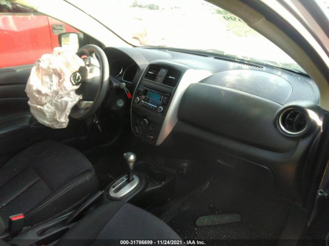 Photo 4 VIN: 3N1CN7AP3JL863918 - NISSAN VERSA SEDAN 