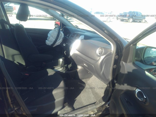 Photo 4 VIN: 3N1CN7AP3KL810699 - NISSAN VERSA SEDAN 