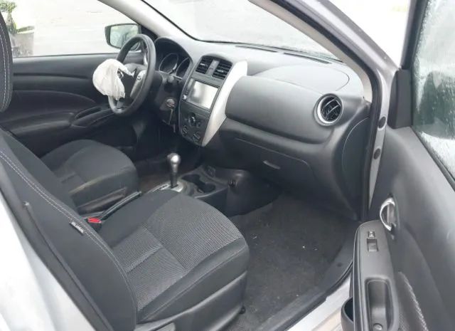 Photo 4 VIN: 3N1CN7AP3KL852287 - NISSAN VERSA 