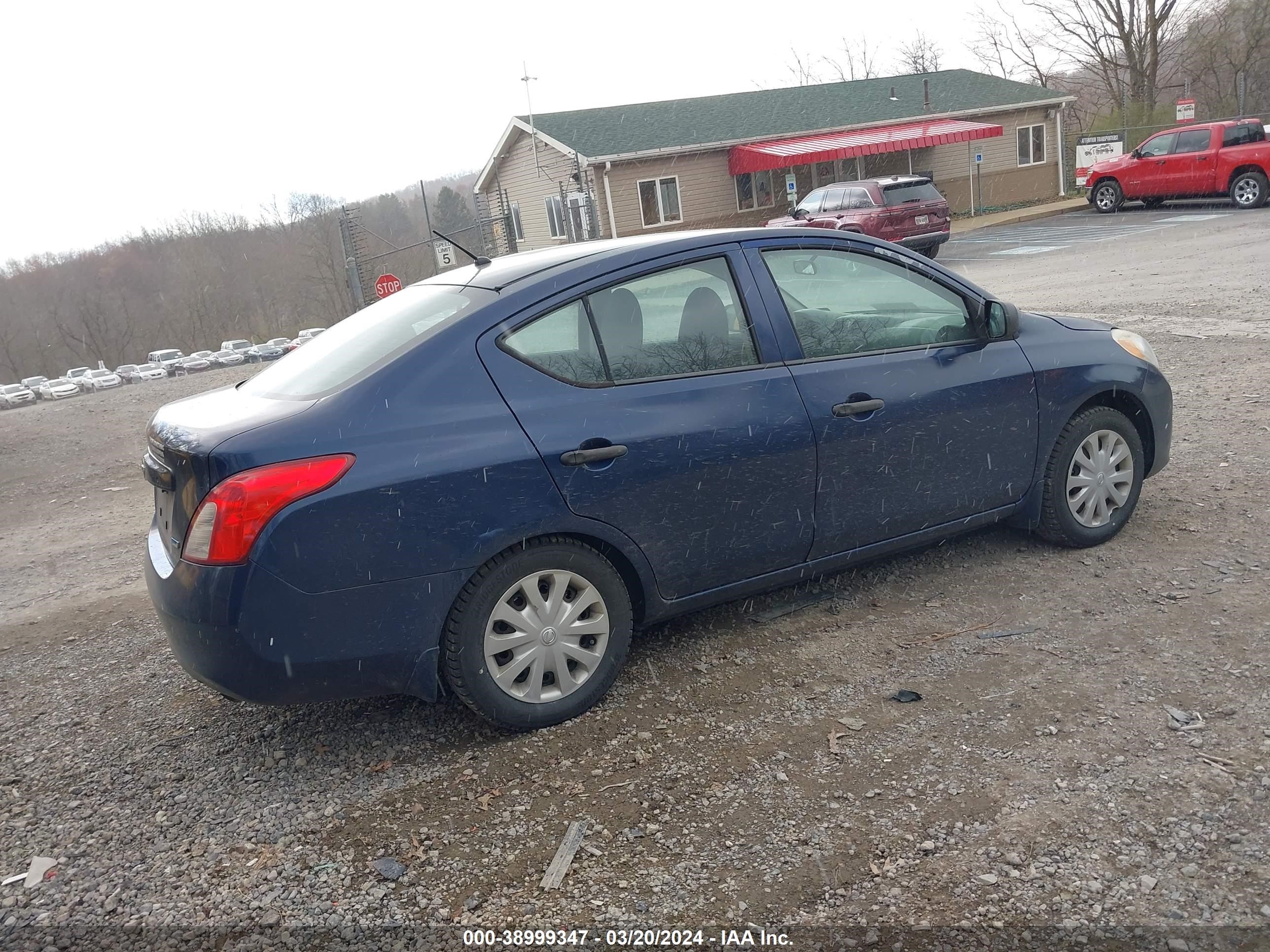 Photo 3 VIN: 3N1CN7AP4DL830785 - NISSAN VERSA 