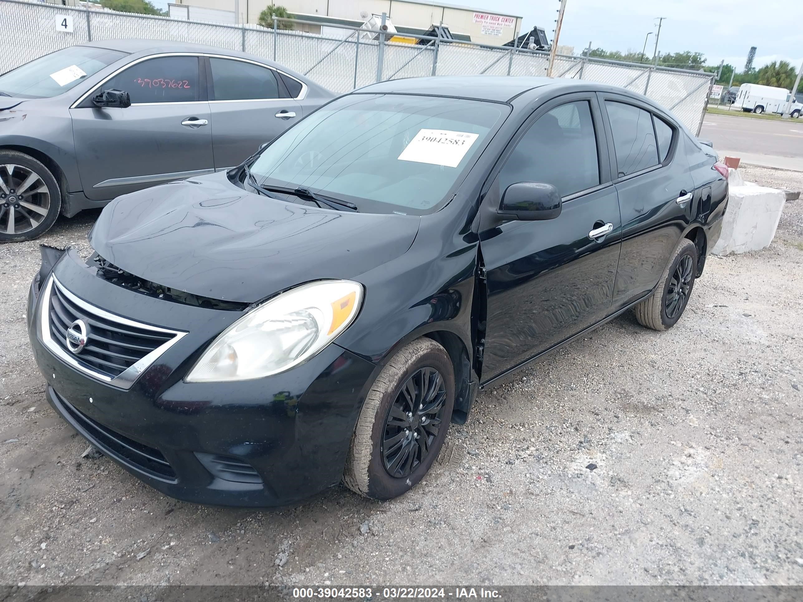 Photo 1 VIN: 3N1CN7AP4DL865715 - NISSAN VERSA 