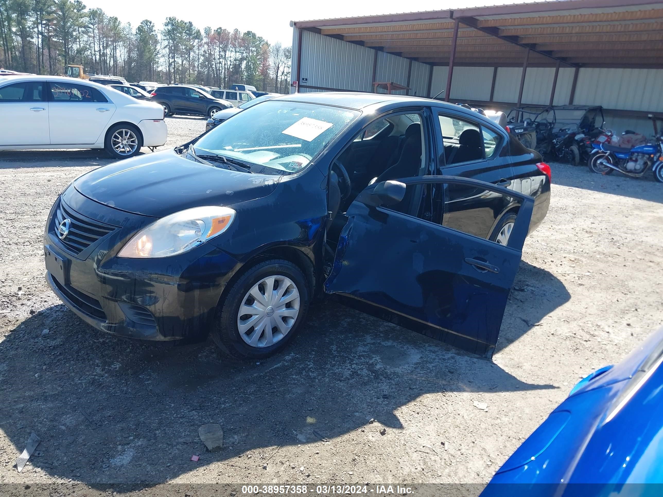 Photo 1 VIN: 3N1CN7AP4DL875581 - NISSAN VERSA 