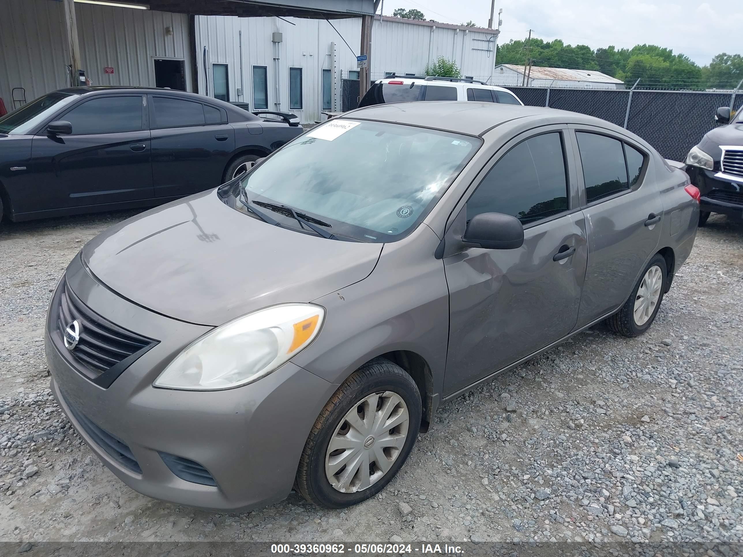 Photo 1 VIN: 3N1CN7AP4EL802647 - NISSAN VERSA 