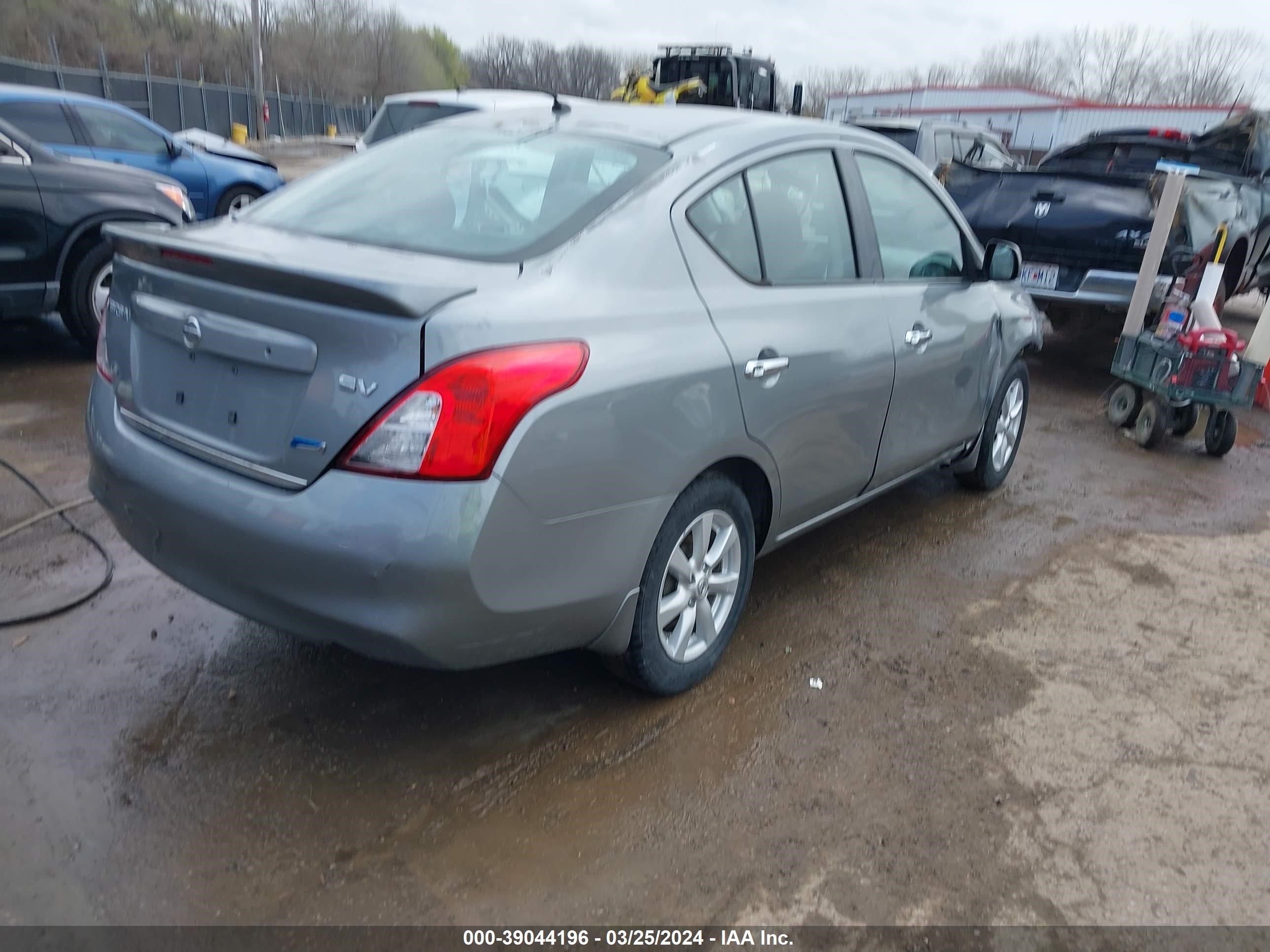 Photo 3 VIN: 3N1CN7AP4EL845546 - NISSAN VERSA 