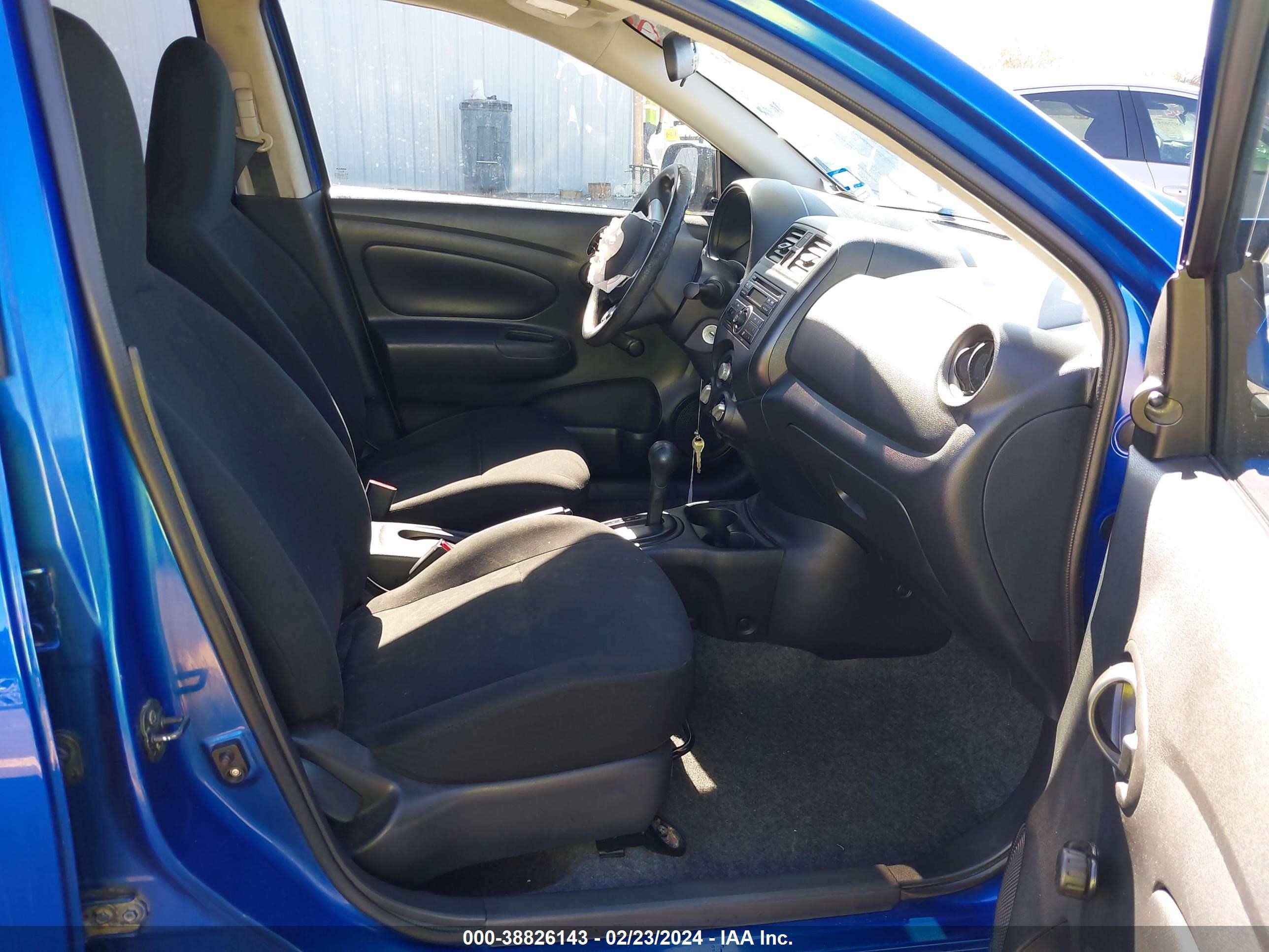 Photo 4 VIN: 3N1CN7AP4EL858541 - NISSAN VERSA 