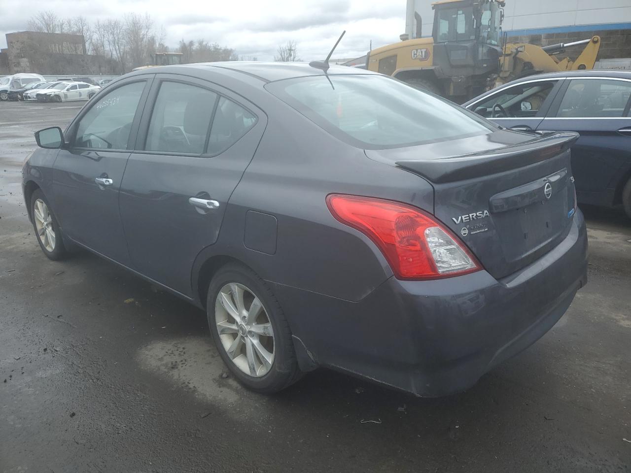 Photo 1 VIN: 3N1CN7AP4FL813746 - NISSAN VERSA 