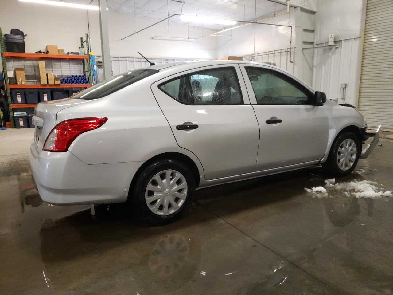 Photo 2 VIN: 3N1CN7AP4FL843443 - NISSAN VERSA 