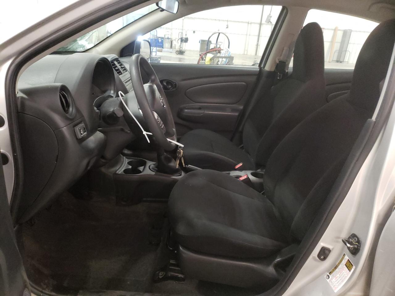 Photo 6 VIN: 3N1CN7AP4FL843443 - NISSAN VERSA 