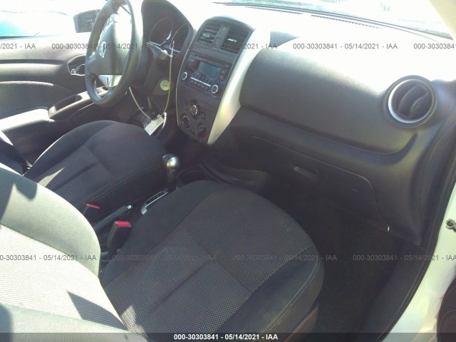 Photo 4 VIN: 3N1CN7AP4FL931487 - NISSAN VERSA 