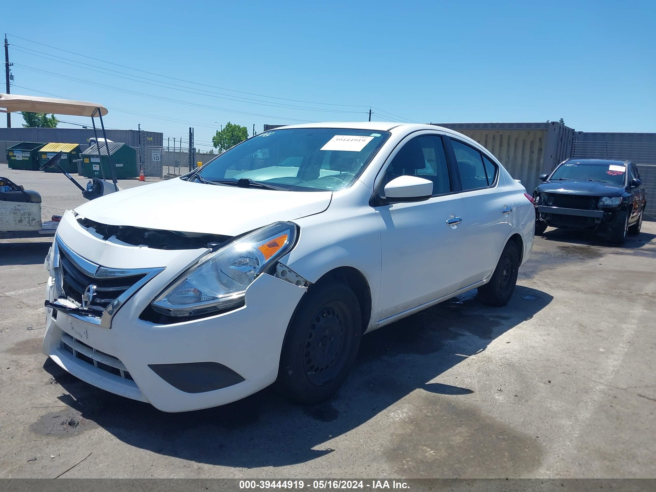 Photo 1 VIN: 3N1CN7AP4GL809309 - NISSAN VERSA 