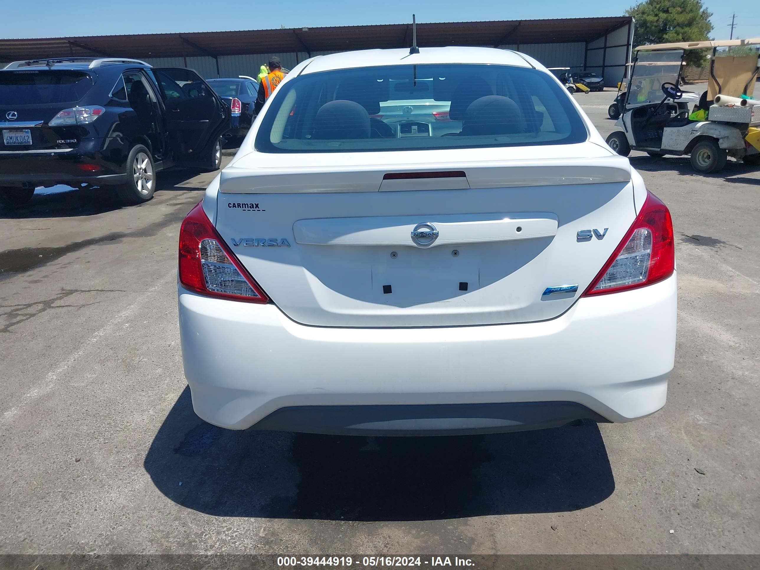 Photo 15 VIN: 3N1CN7AP4GL809309 - NISSAN VERSA 