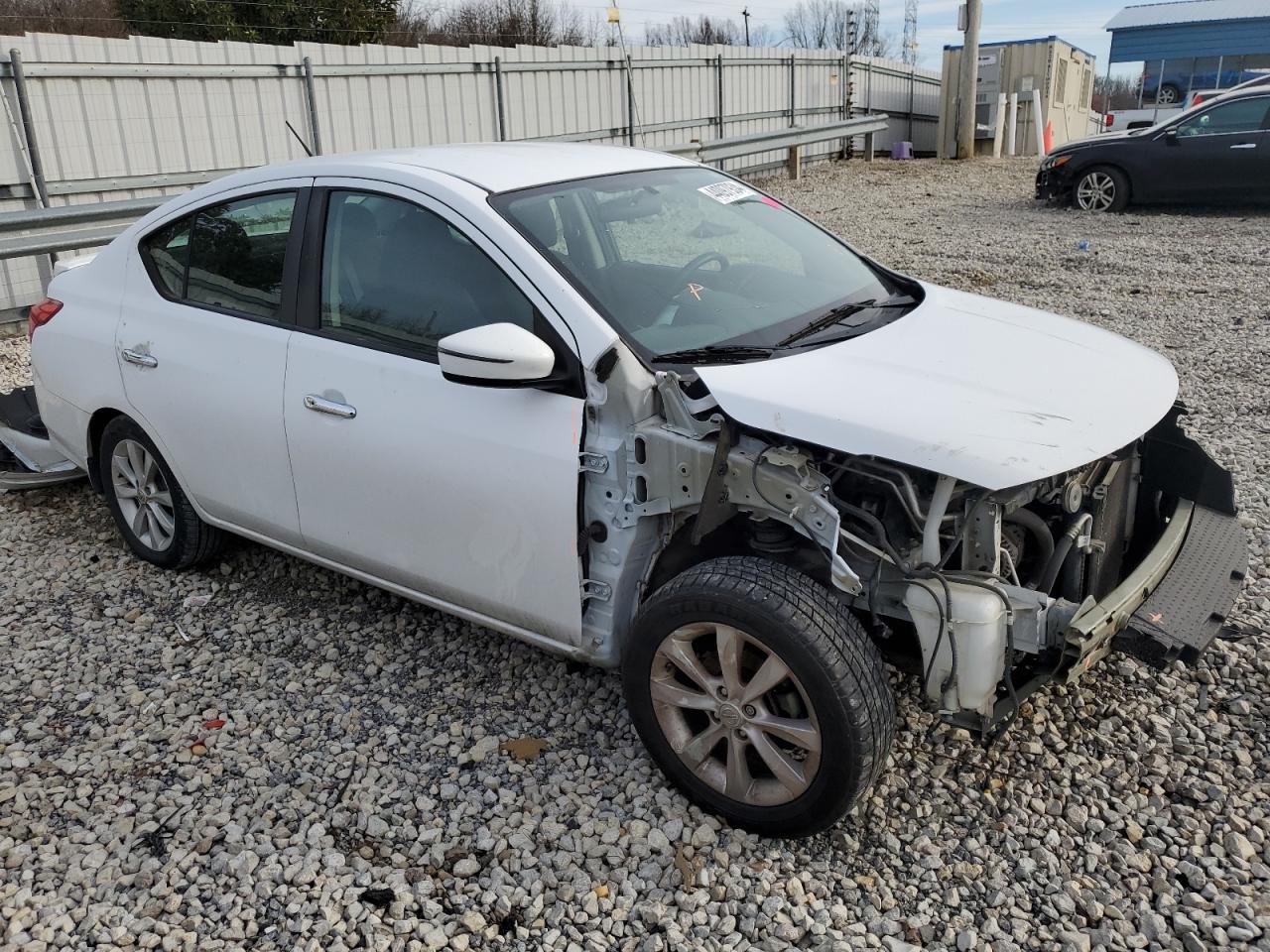 Photo 3 VIN: 3N1CN7AP4GL893390 - NISSAN VERSA 