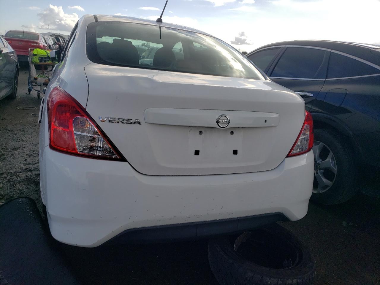 Photo 5 VIN: 3N1CN7AP4GL913542 - NISSAN VERSA 