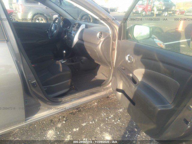 Photo 4 VIN: 3N1CN7AP4HK428146 - NISSAN VERSA 