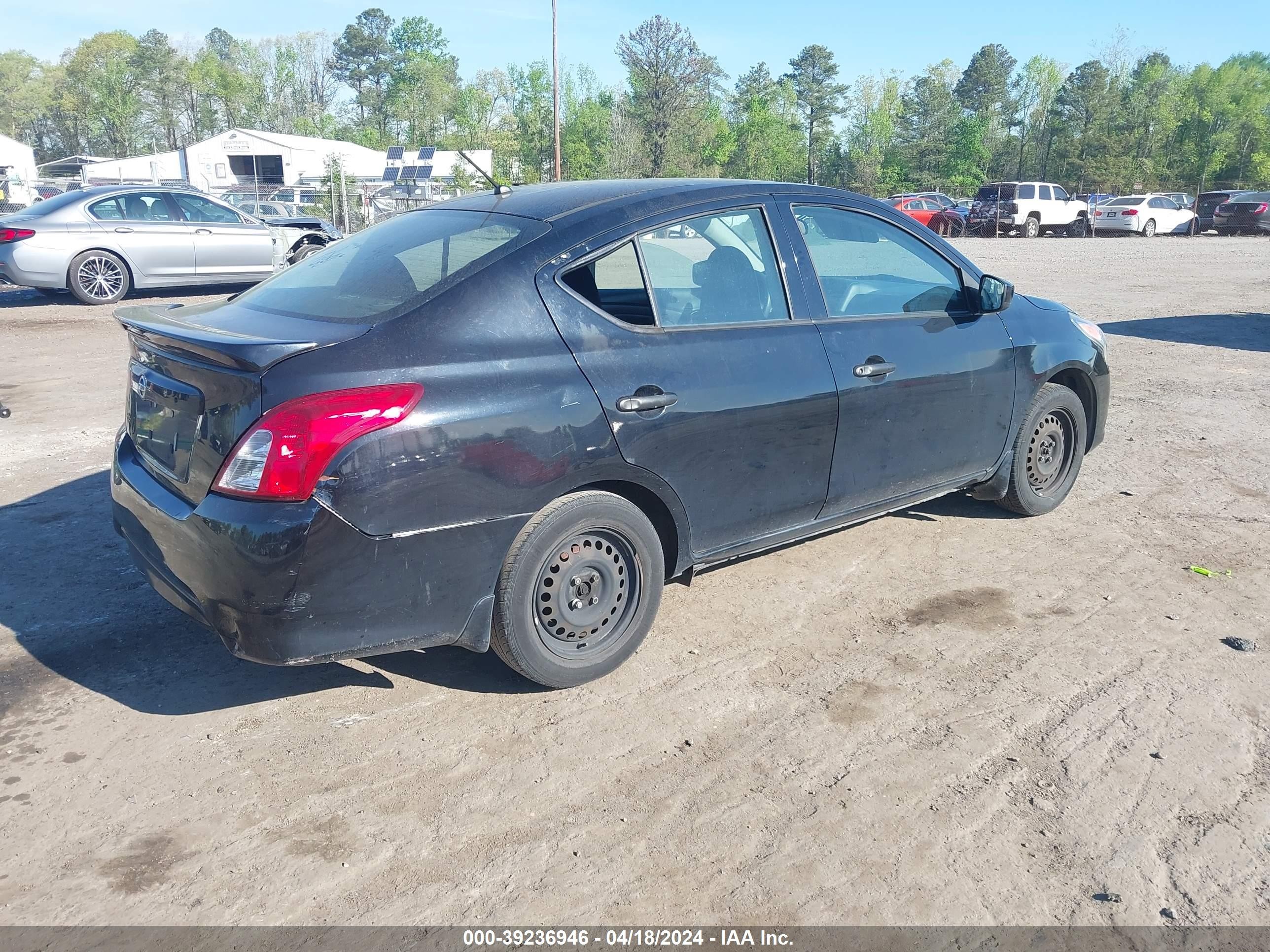 Photo 3 VIN: 3N1CN7AP4HL824099 - NISSAN VERSA 