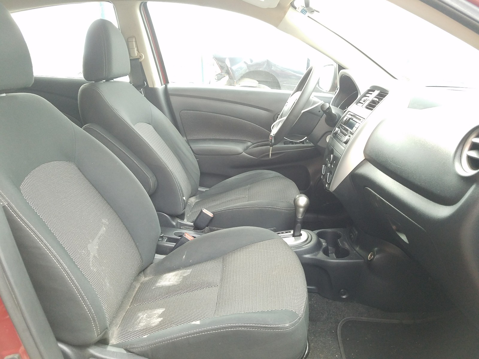 Photo 4 VIN: 3N1CN7AP4HL832381 - NISSAN VERSA S 