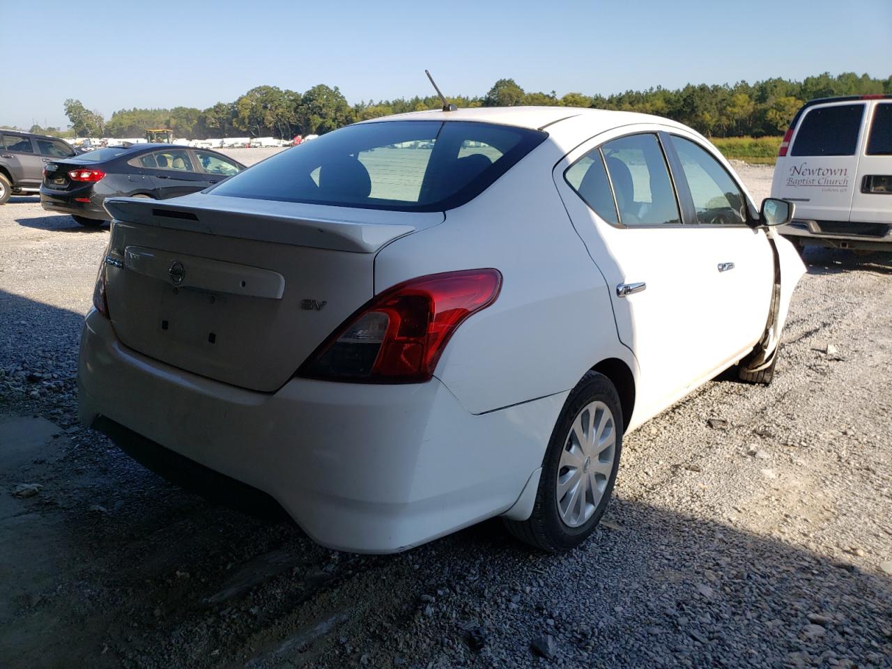 Photo 3 VIN: 3N1CN7AP4HL891561 - NISSAN VERSA 