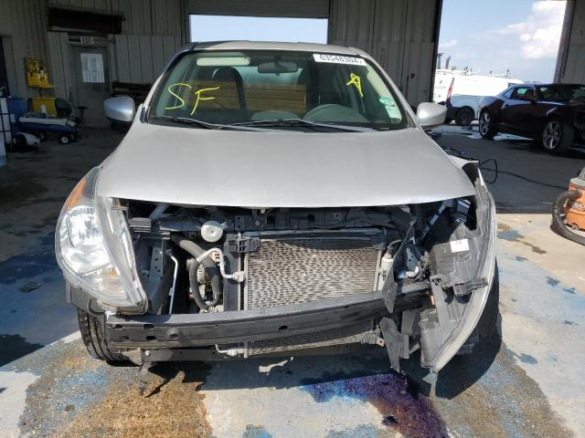 Photo 4 VIN: 3N1CN7AP4JK400384 - NISSAN VERSA 