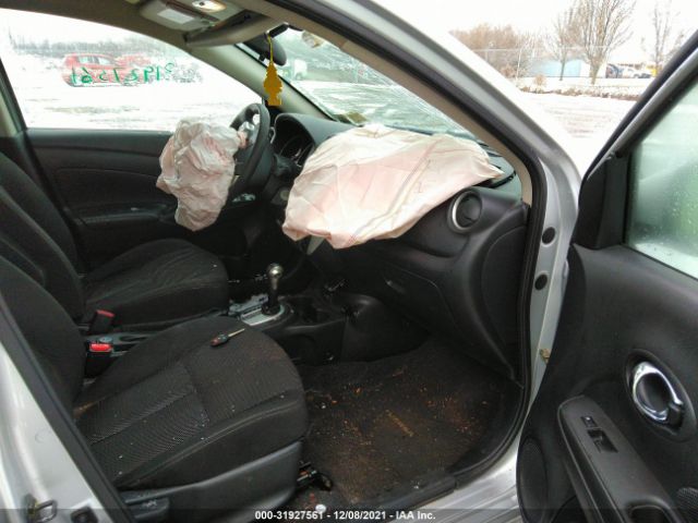 Photo 4 VIN: 3N1CN7AP4JK408596 - NISSAN VERSA SEDAN 