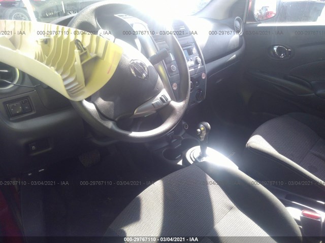 Photo 4 VIN: 3N1CN7AP4JK415676 - NISSAN VERSA 